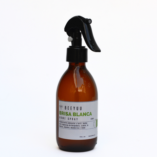 Brisa blanca (white tea) home spray